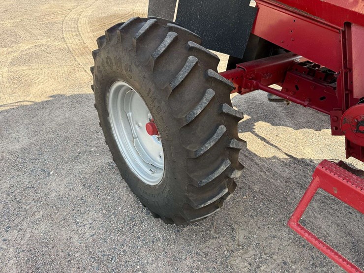 1998-case-ih-2366-image-19