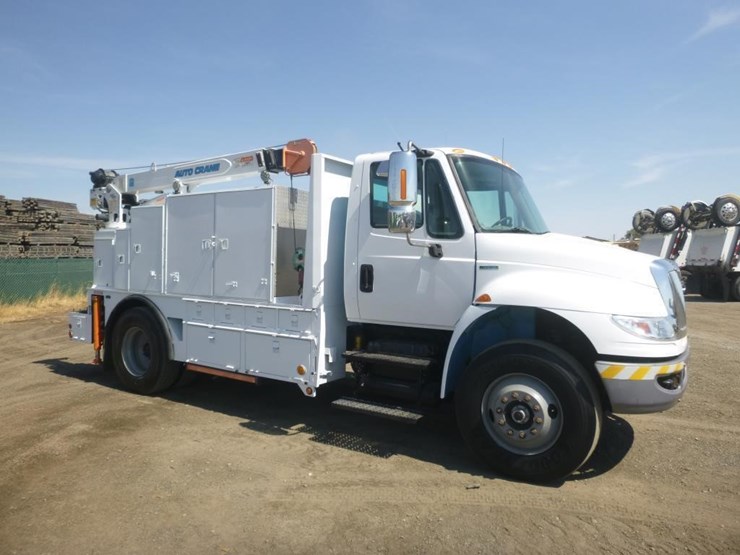 2011-international-durastar-4300-image-2