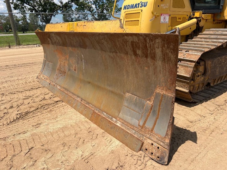 2016-komatsu-d61pxi-23-image-9