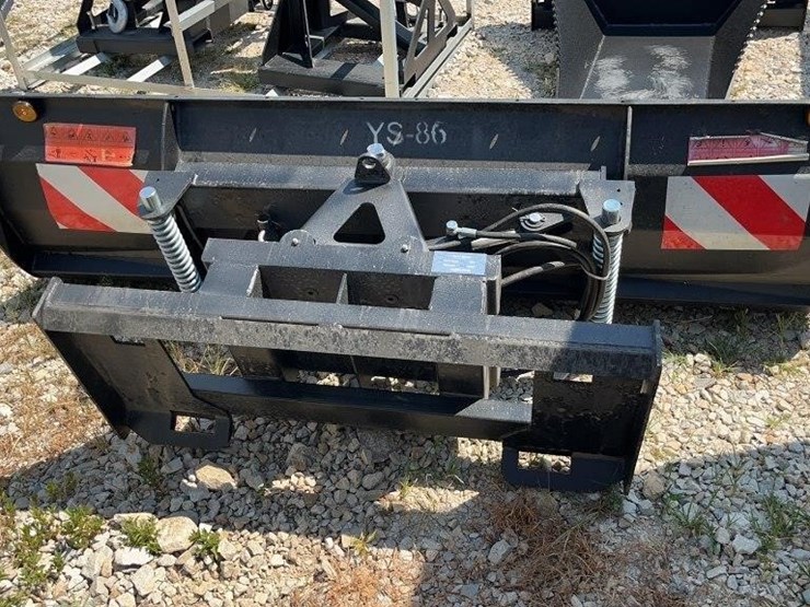 greatbear-86"-hydraulic-snow-plow-image-2