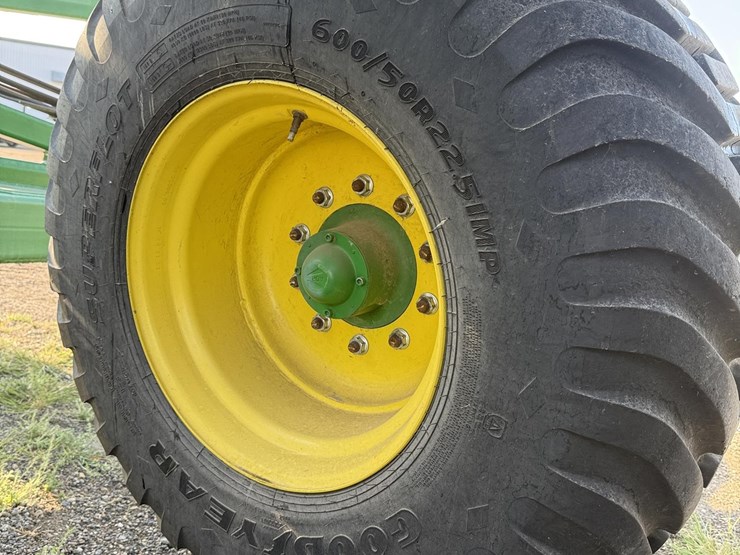 2021-john-deere-2680h-image-5