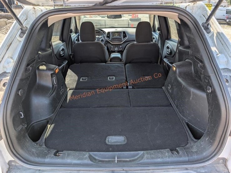 2017-jeep-cherokee-image-9