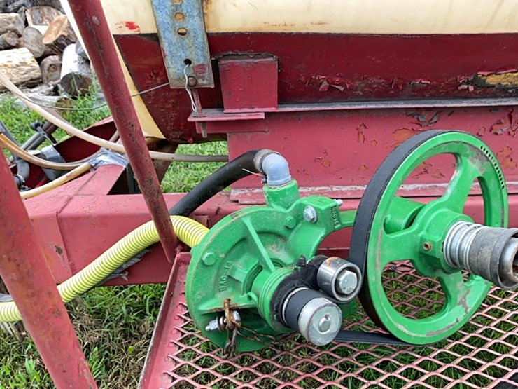 field-sprayer-image-11
