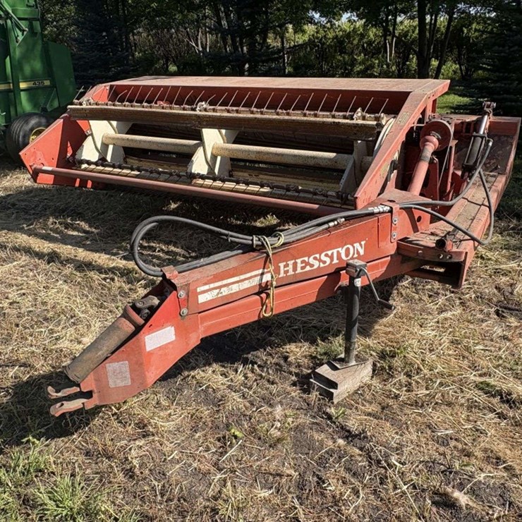 HESSTON 1090