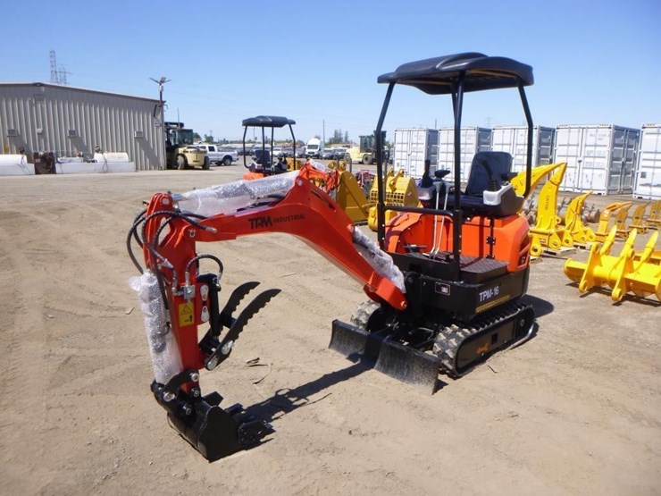 2025-tpm-16-hydraulic-excavator-image-1