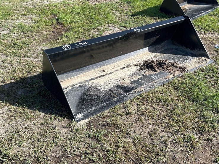 2025-swict-84in-bucket-skid-steer-attachment-image-1