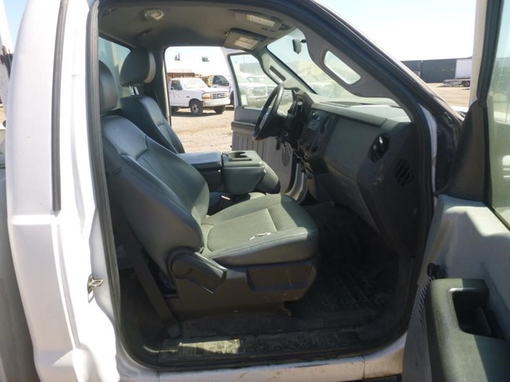 2011-ford-f250-image-13