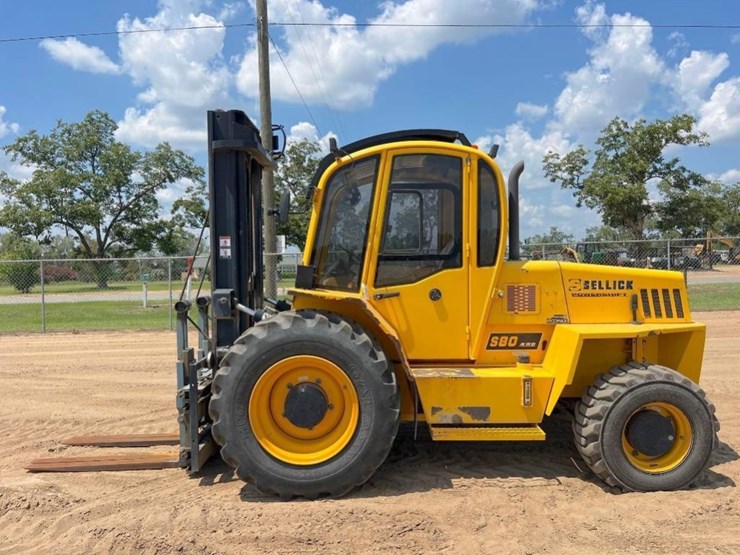 sellick-s80t4e-4ps-rough-terrain-forklift-image-1