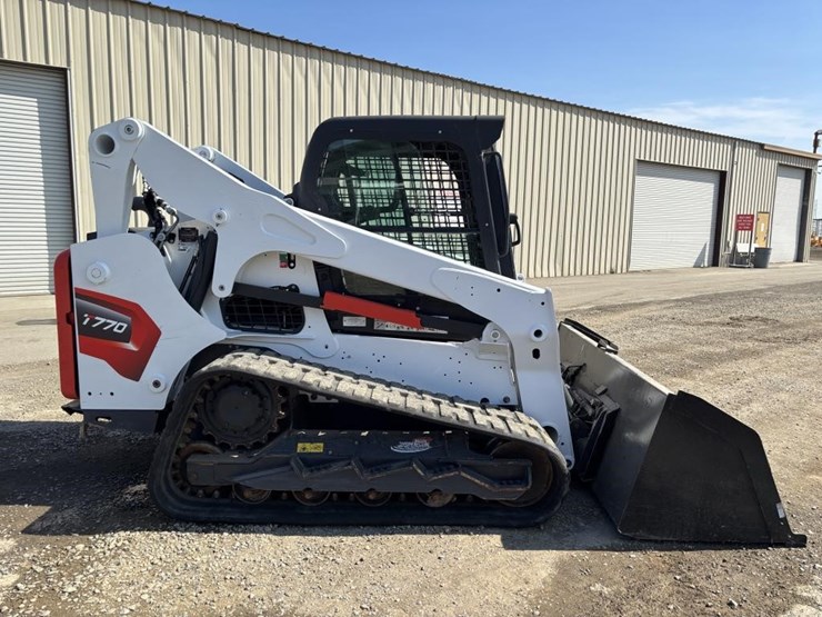 2024-bobcat-t770-image-7