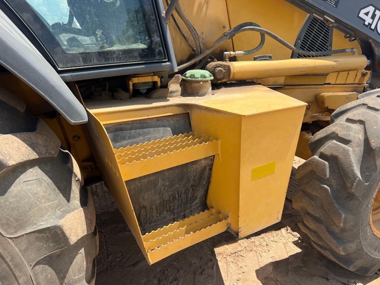 2012-deere-410k-image-23
