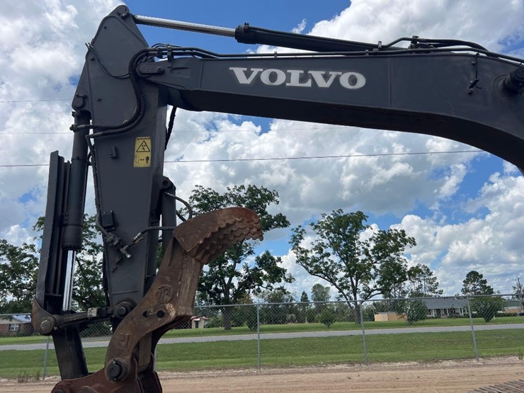 2017-volvo-ec250el-image-24