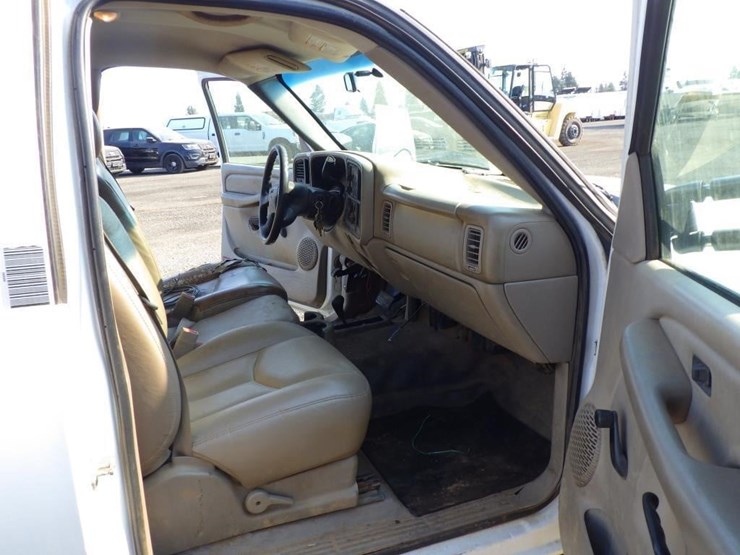2007-gmc-3500-image-7