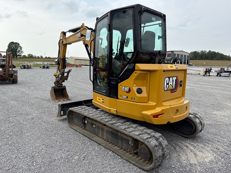 caterpillar-305-image-4