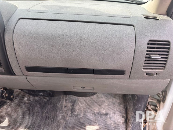 2012-gmc-sierra-2500-image-58