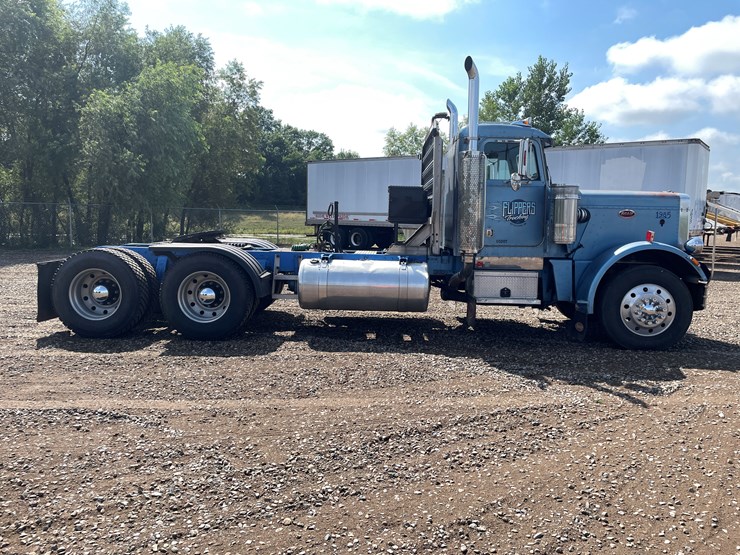 #2148-•-1985-peterbilt-359-truck-tractor-(has-mn-title)-image-6
