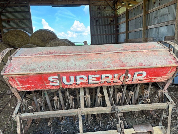superior-7ft-grain-drill-image-17