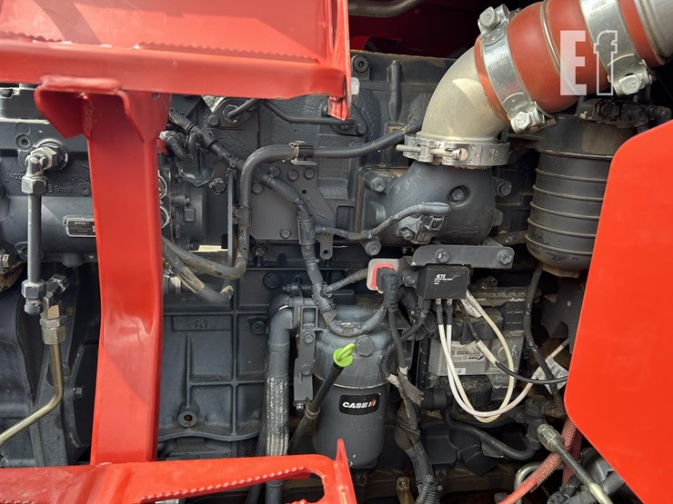 2015-case-ih-8240-image-91