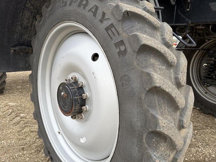2020-case-ih-patriot-4440-image-14