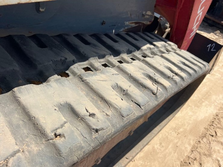 2019-takeuchi-tl12v2-image-20