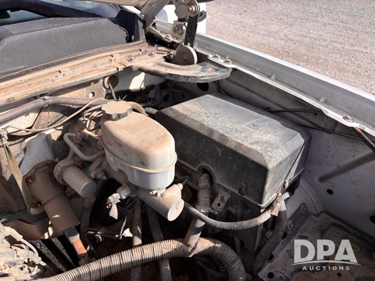 2012-chevrolet-3500-image-47
