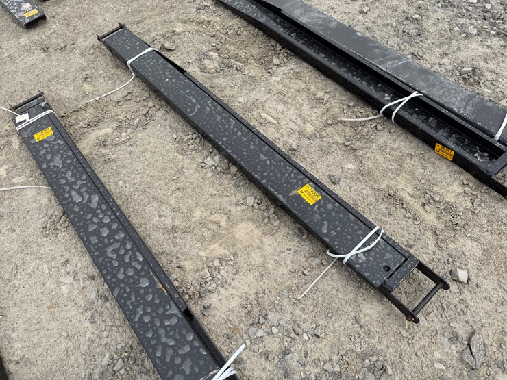 #2000-•-#26366-•-unused-giyi-7'-forklift-extension-forks-image-2