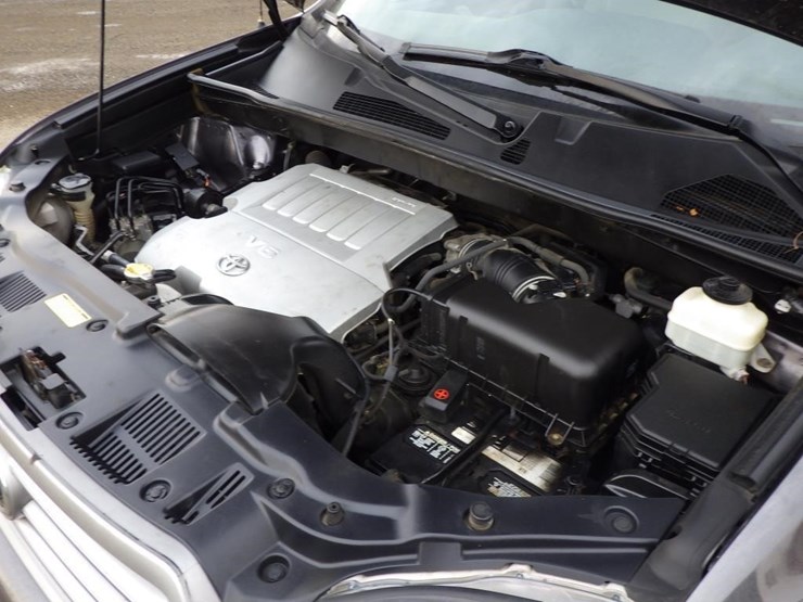 2010-toyota-highlander-image-10