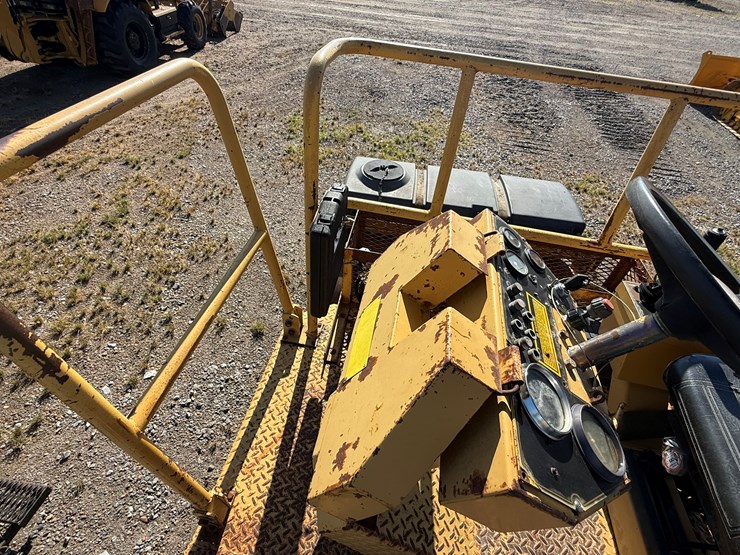 caterpillar-cb-434-image-42