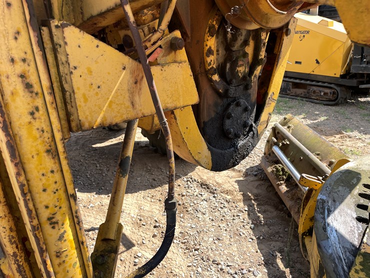 #2010-•-austin-western-road-grader-image-17