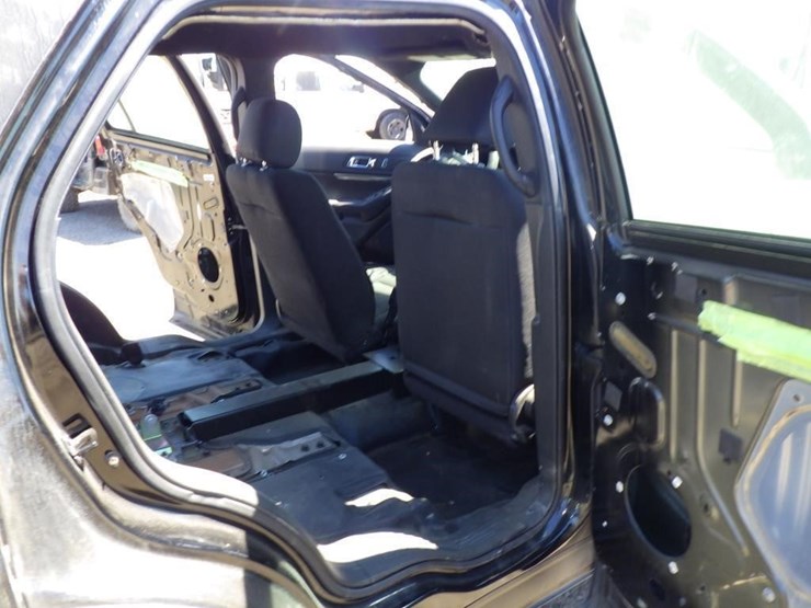 2018-ford-explorer-image-9