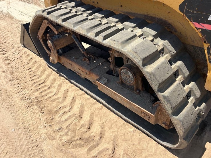 2006-caterpillar-252b-image-14