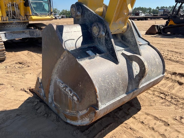 2023-komatsu-pc360-lc-11-image-22