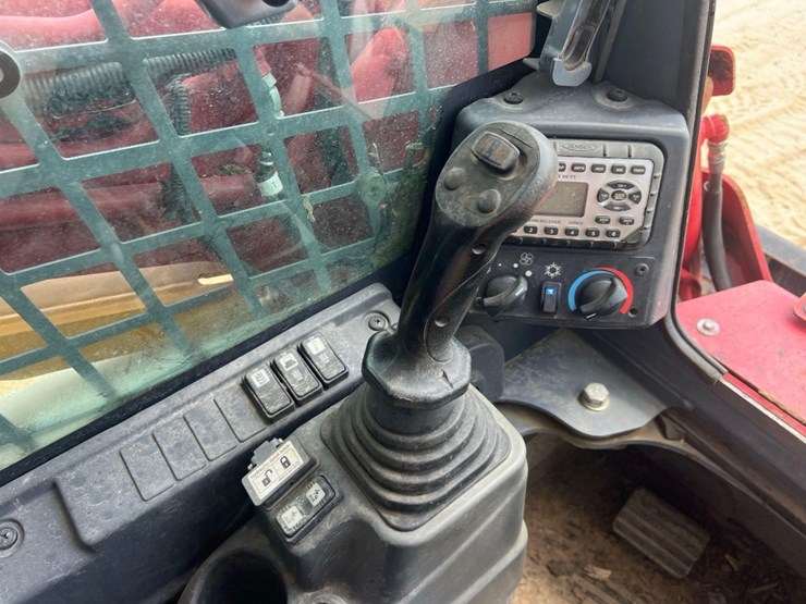 2021-takeuchi-tl8r2-image-31