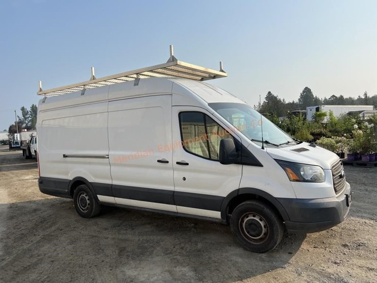 2016-ford-transit-image-7