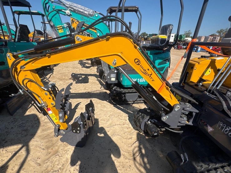 unused-cfg-mx20r-excavator-image-7