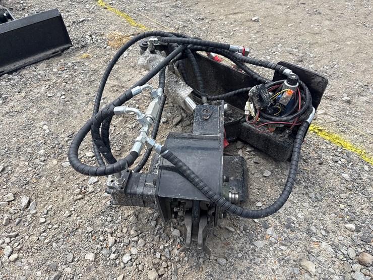 #230-•-#26349-•-unused-giyi-mini-skid-steer-stump-grinder-szymj250736-image-2