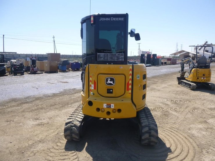 2022-deere-35g-image-29