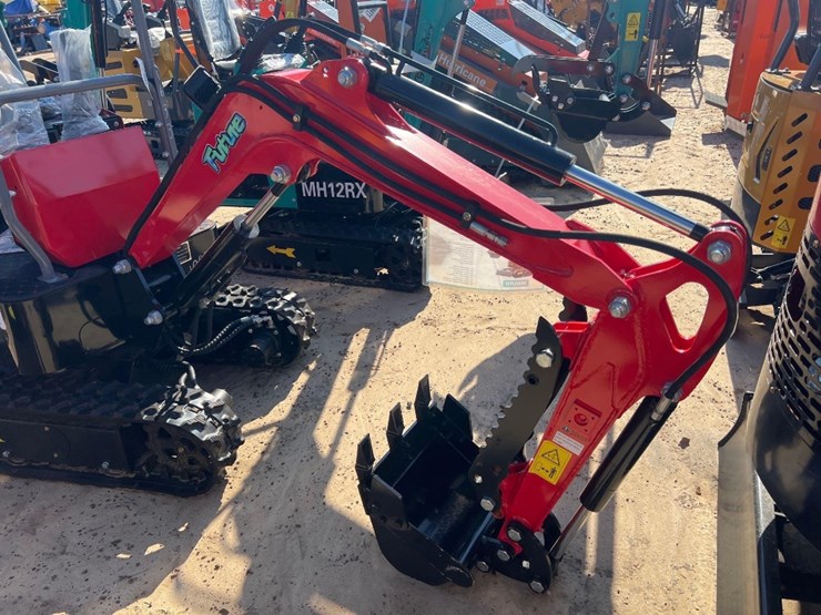 unused-future-ft13j-excavator-image-12