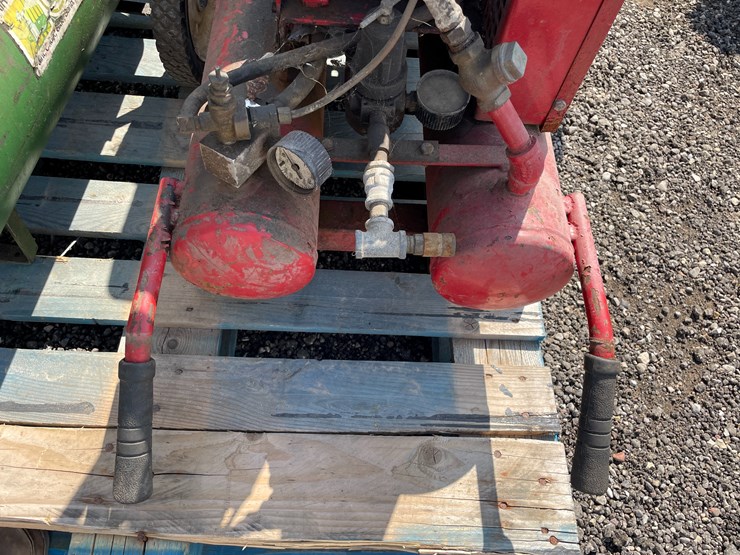 #6363-•-rolair-pontoon-air-compressor-image-7