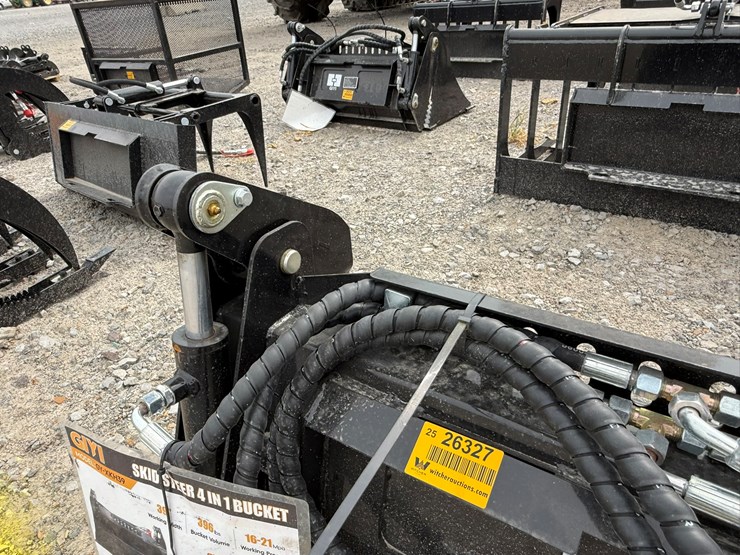 #230-•-#26327-•-unused-giyi-39"-mini-skid-steer-bucket-fxkhd392507234-image-6