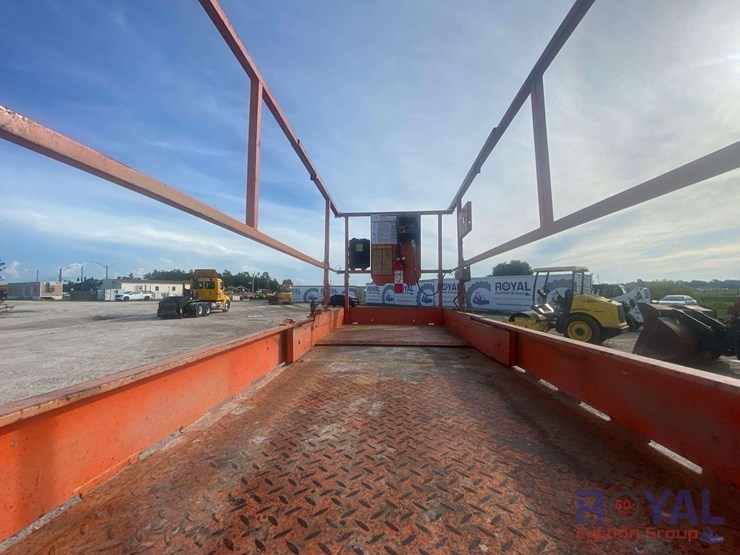 2018-jlg-4045r-image-14