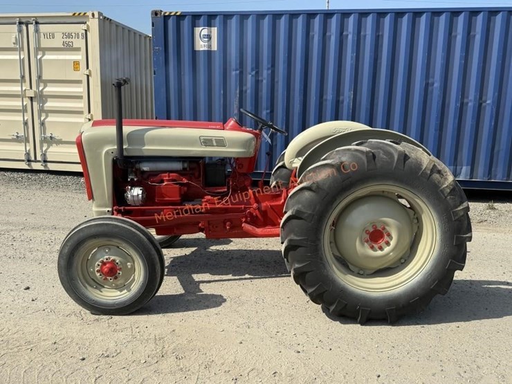 1955-ford-861-image-3