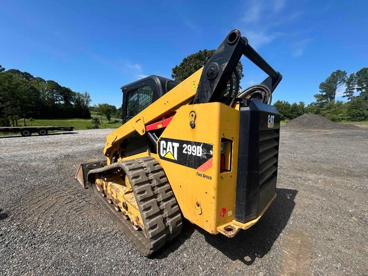2017-caterpillar-299d2-image-2