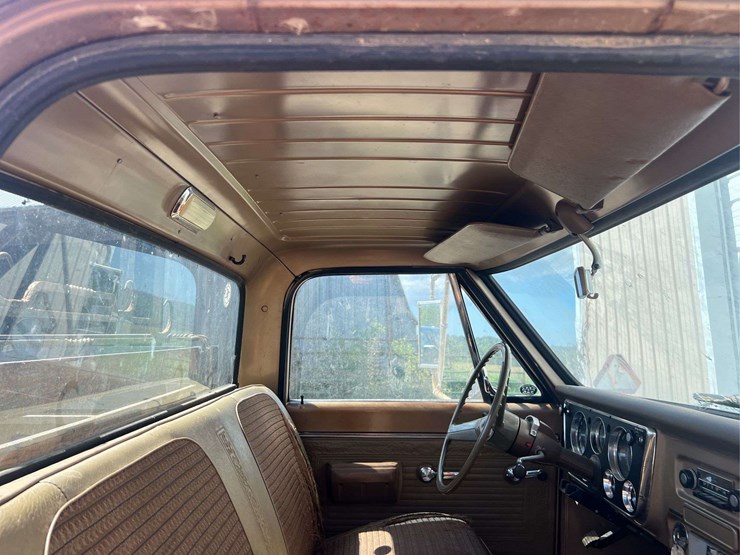 1969-chevy-c20-custom-camper-image-114