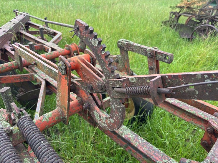 ji-case-5-bottom-14"-pull-type-plow-image-15