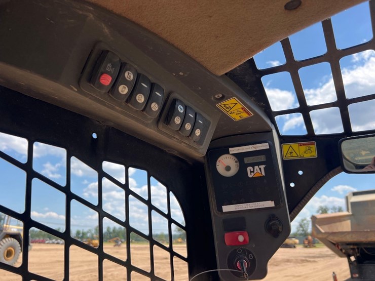 2012-caterpillar-279c2-image-27