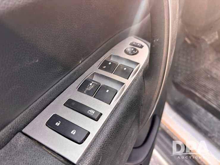 2013-gmc-2500-image-65