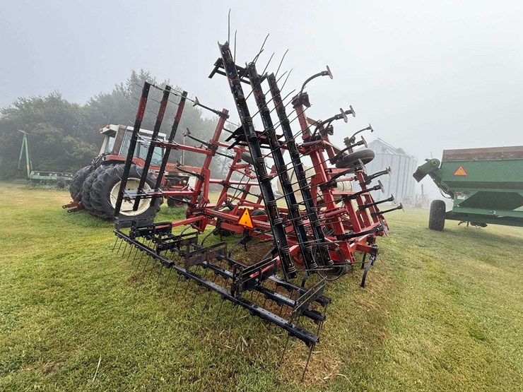 case-ih-4800-image-9