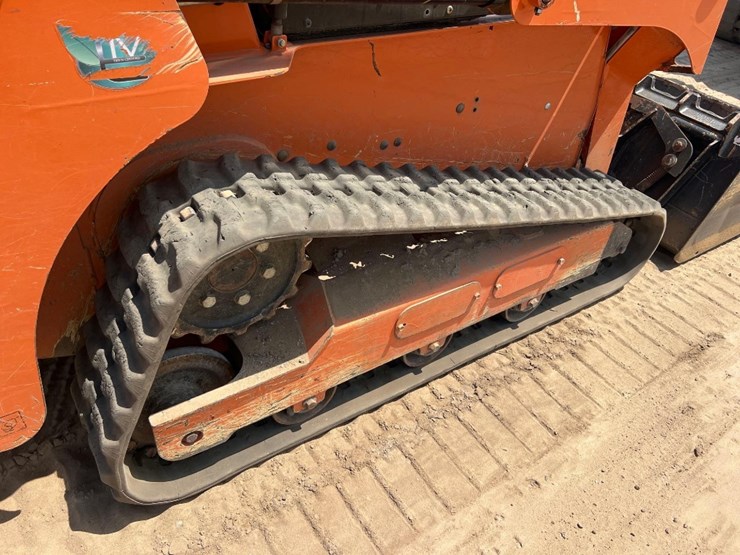 2019-gehl-rt105-image-16