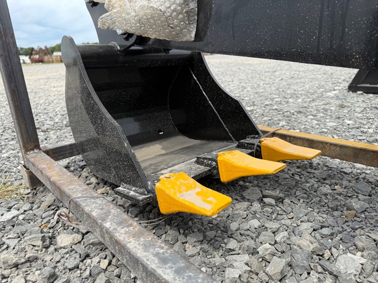 #2000-•-#27002-•-unused-giyi-gy-bk56m-skid-steer-loader-backhoe-m-dzwb250706-image-4