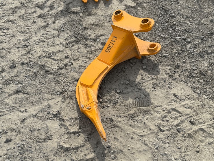 2000-caterpillar-305-image-2